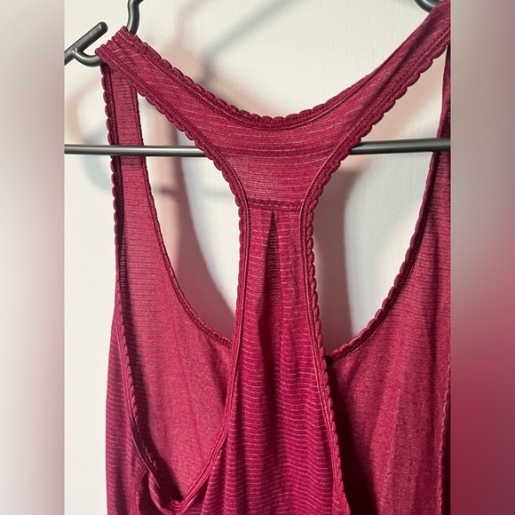 Lululemon 105 F singlet - Picture 3 of 11